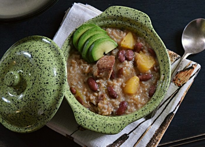 Caldo de habichuelas con carne - Gurmé